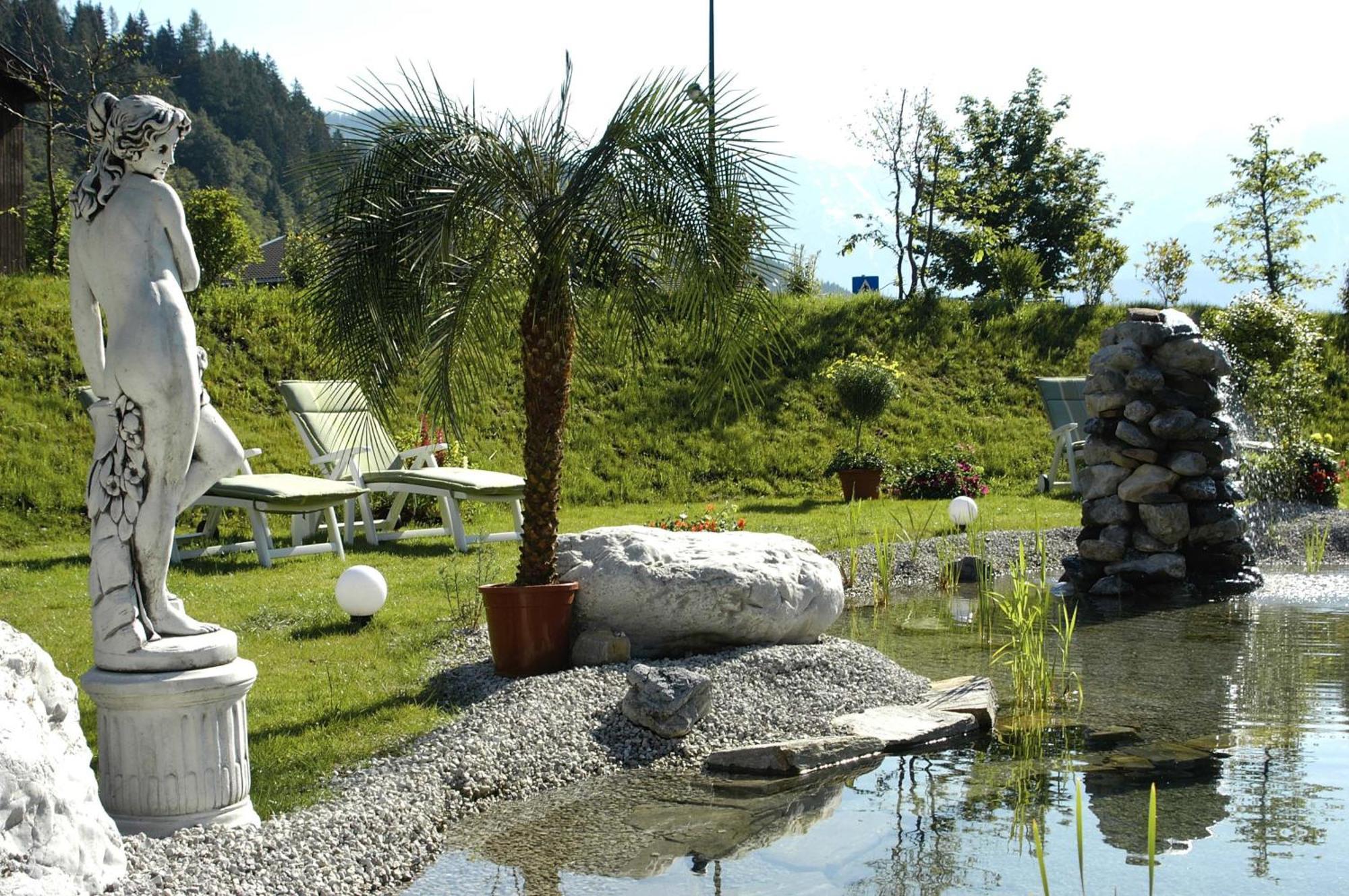 Gourmet-Hotel Gruenwald Леоганг Экстерьер фото