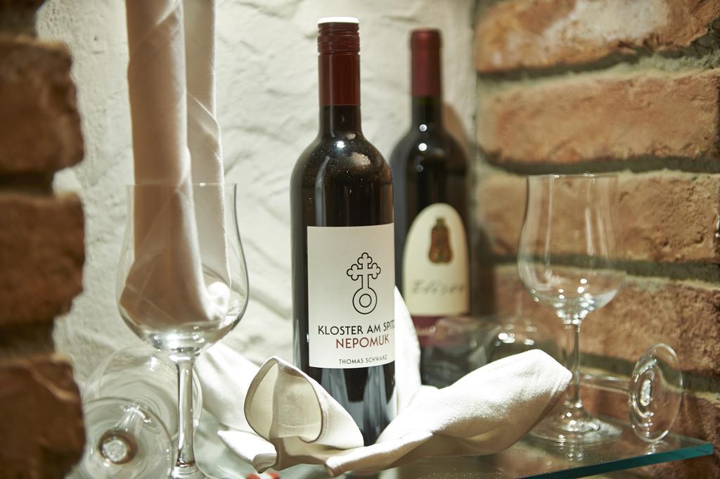 Gourmet-Hotel Gruenwald Леоганг Экстерьер фото
