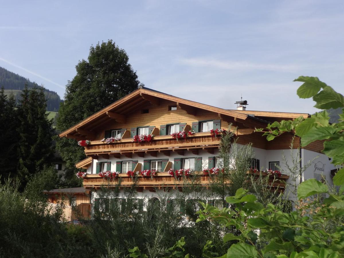 Gourmet-Hotel Gruenwald Леоганг Экстерьер фото