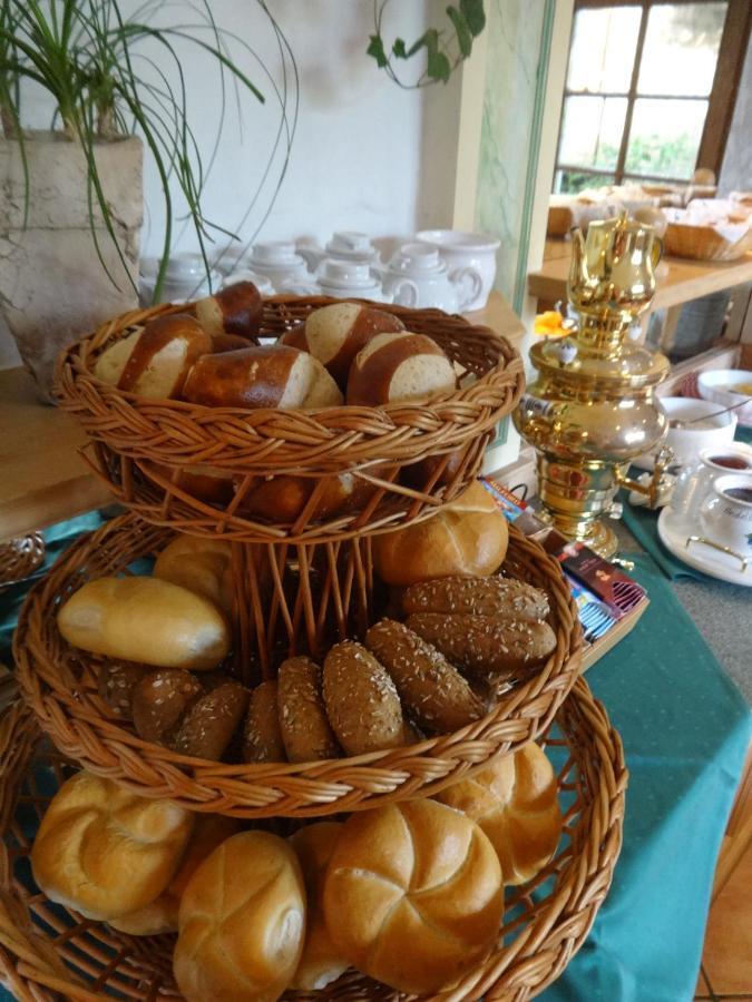 Gourmet-Hotel Gruenwald Леоганг Экстерьер фото